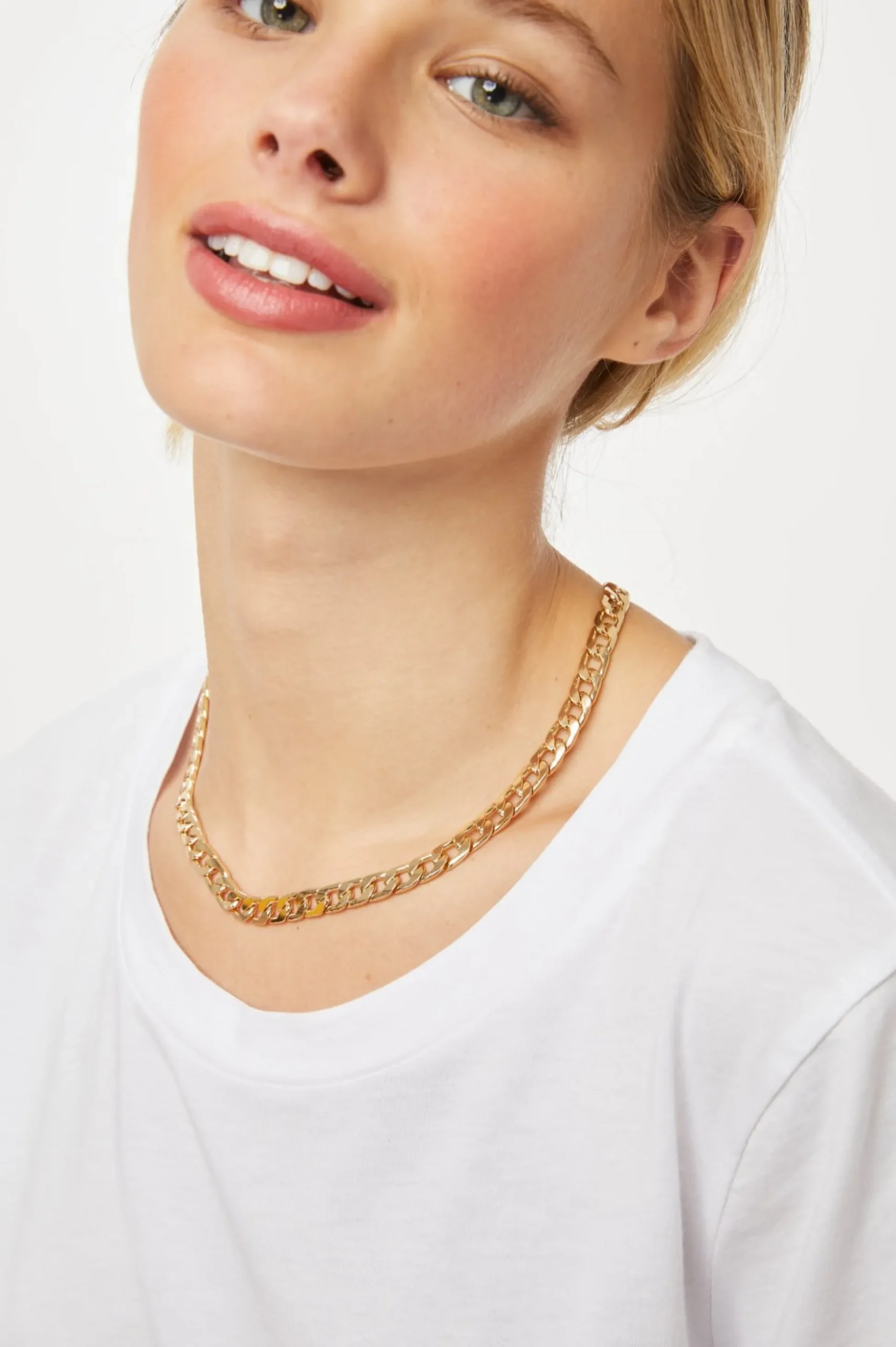 Lyrah Necklace